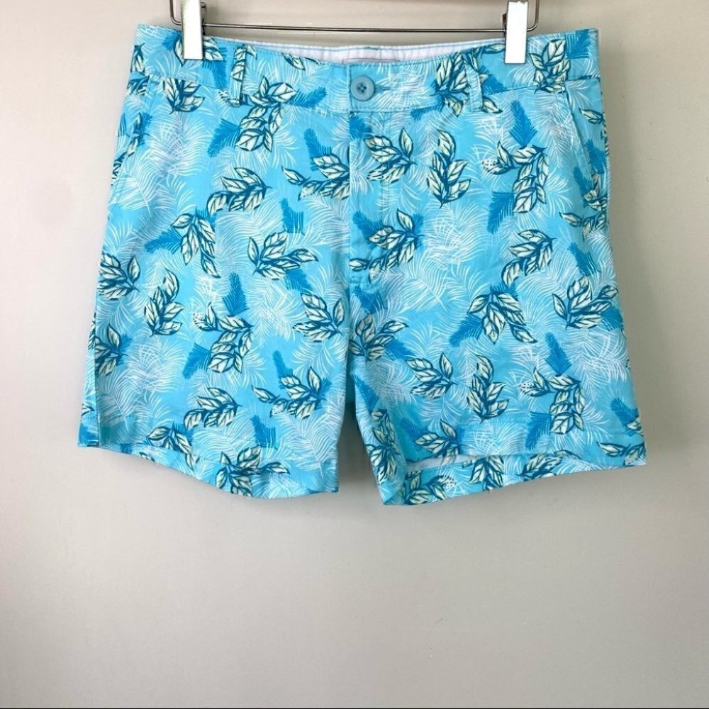 Caribbean Joe shorts, high waisted, in a stretch cotton blend, botanical  print